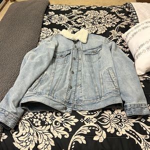 Old Navy jean jacket, sherpa lined, M